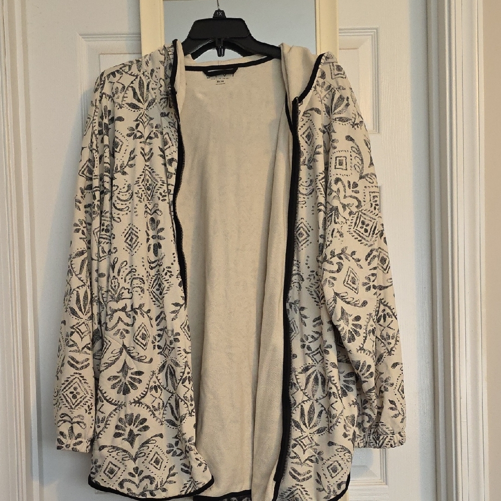 Lane Bryant Black and Cream Patterned Cardigan
